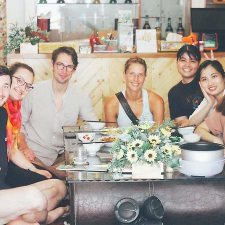 Tropical Vibes Homestay Ho Chi Minh City Exterior photo