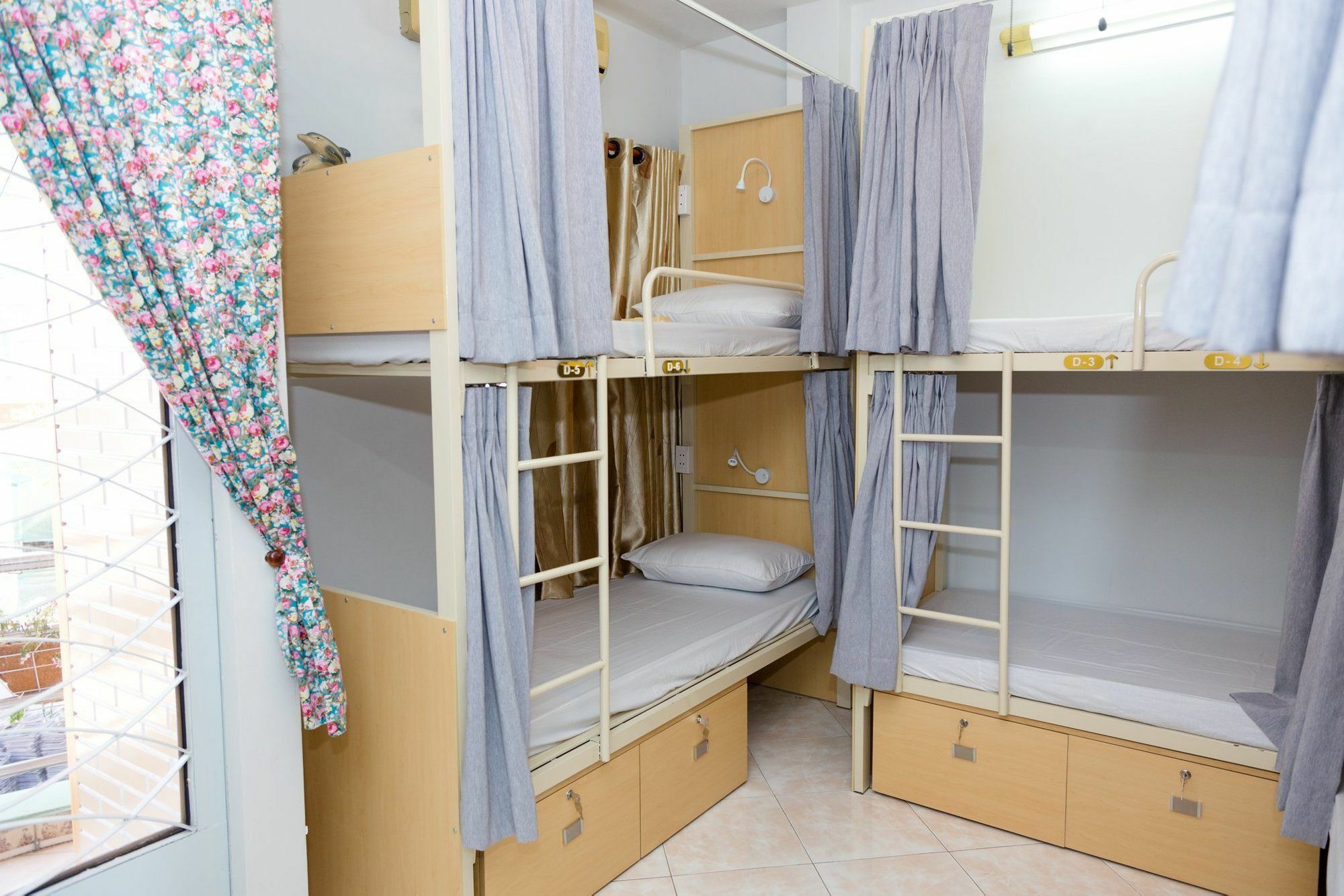 Tropical Vibes Homestay Ho Chi Minh City Exterior photo